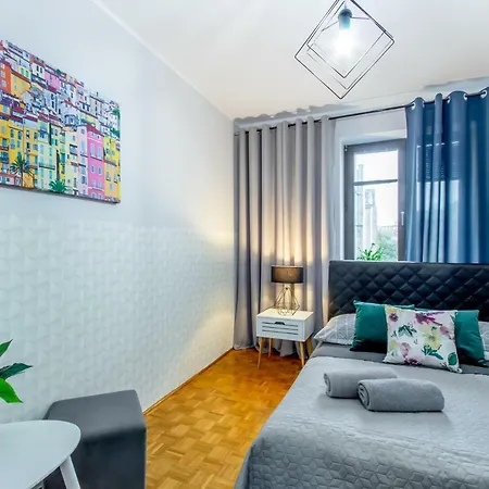 Clicktheflat Wilcza Street Warschau